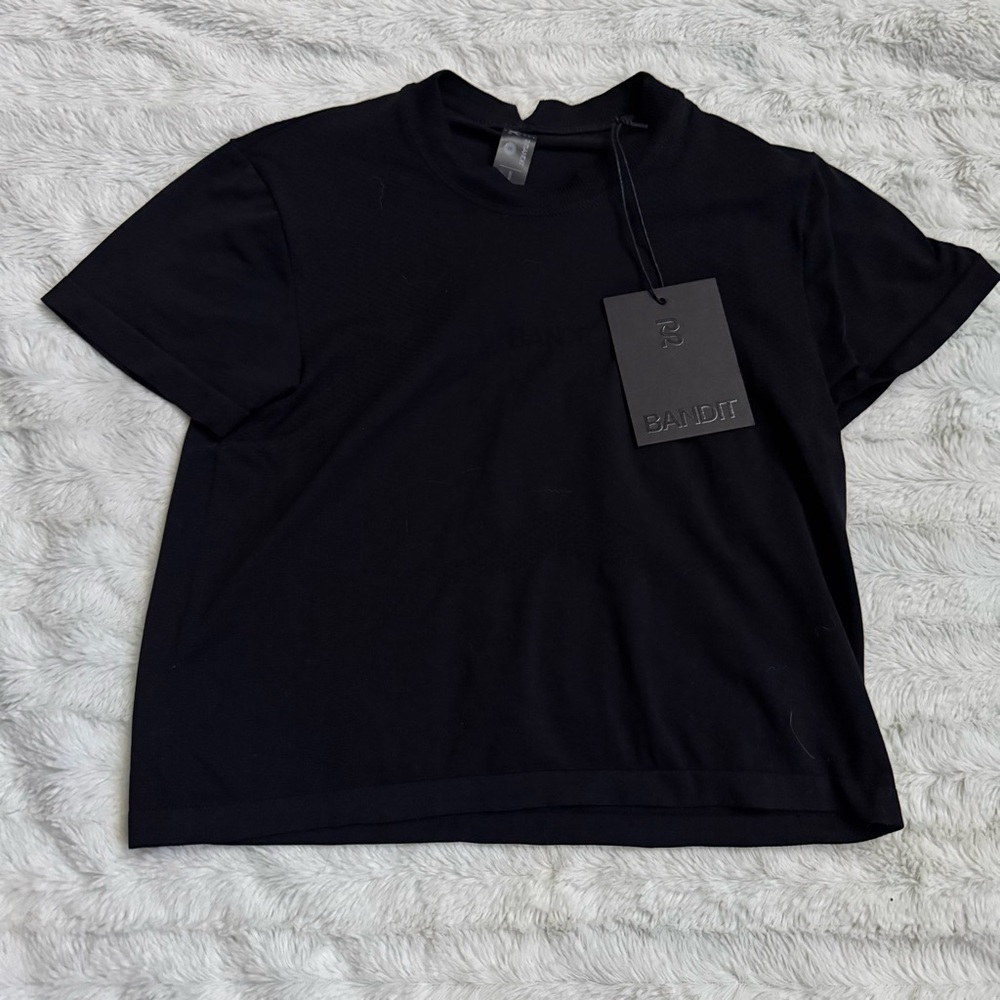 MERCURY SEAMLESS™ WOMEN'S CROP TEE - BLACK NWT BANDIT RUNNING